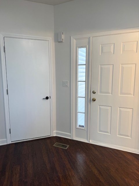 2122 Fulham Drive #2122, Naperville, IL 60564