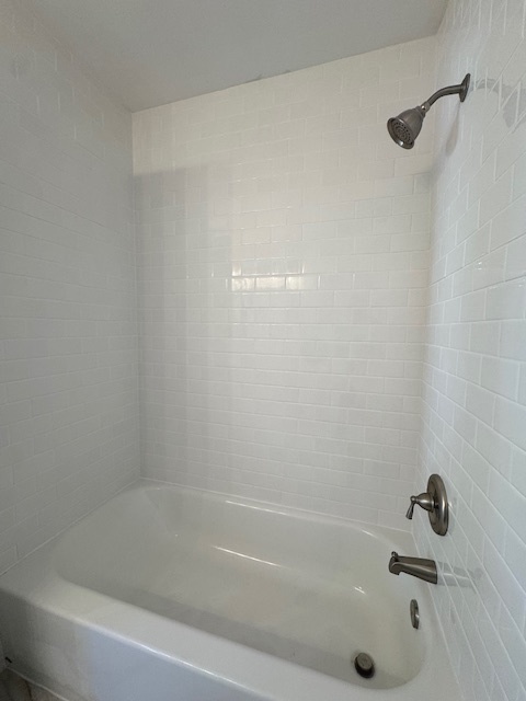 2122 Fulham Drive #2122, Naperville, IL 60564