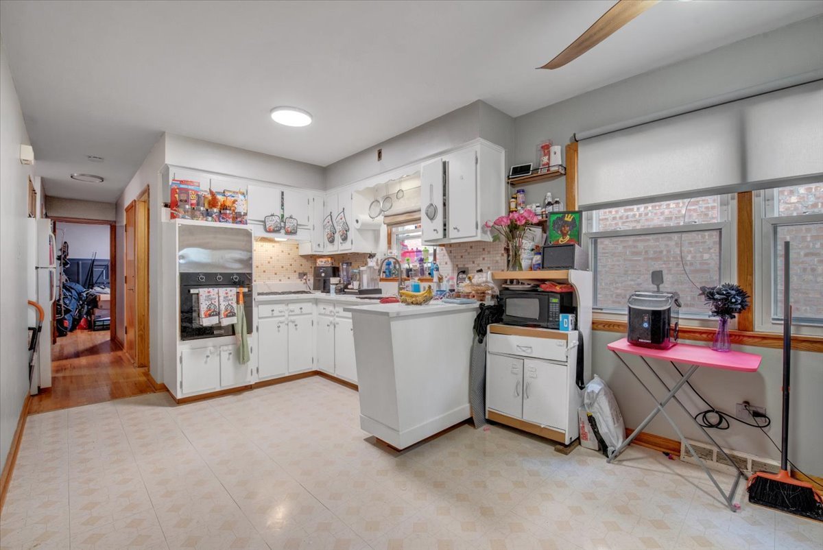 5243 S Kilbourn Avenue, Chicago, IL 60632