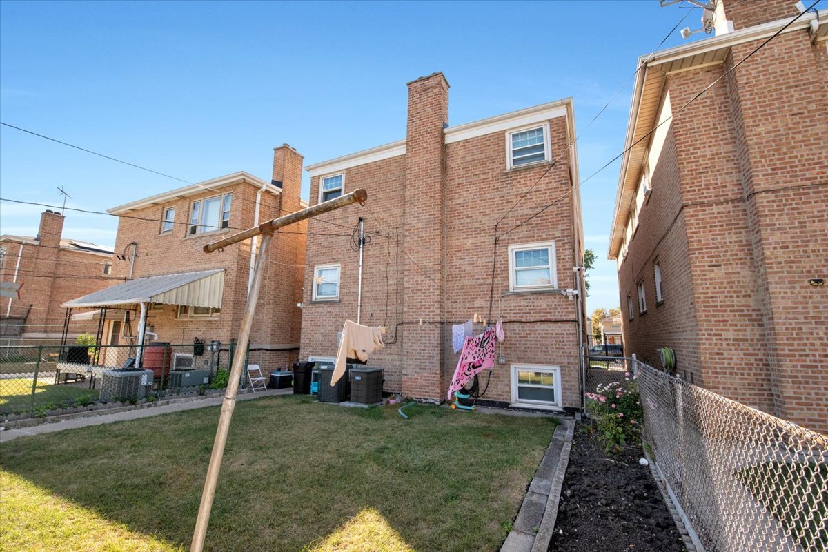 5243 S Kilbourn Avenue, Chicago, IL 60632