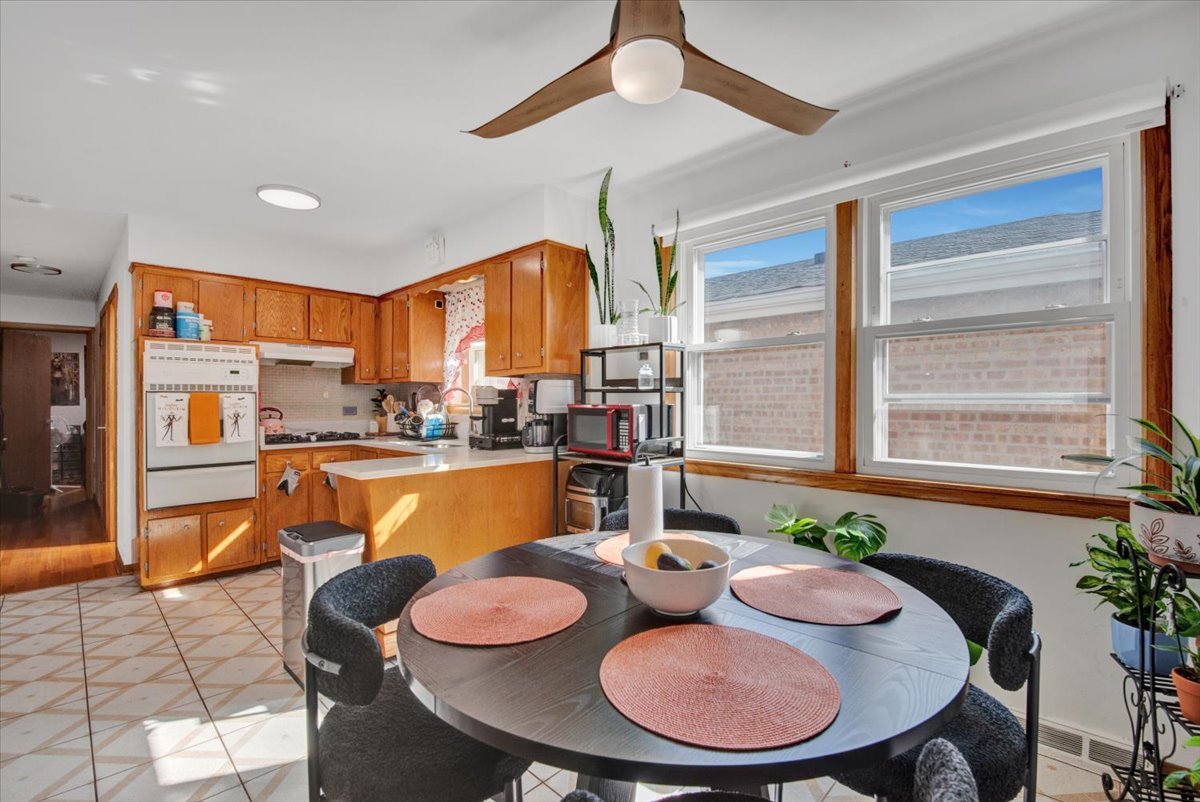 5243 S Kilbourn Avenue, Chicago, IL 60632