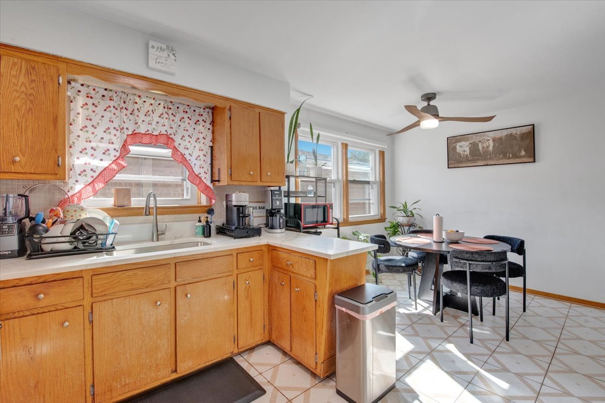 5243 S Kilbourn Avenue, Chicago, IL 60632