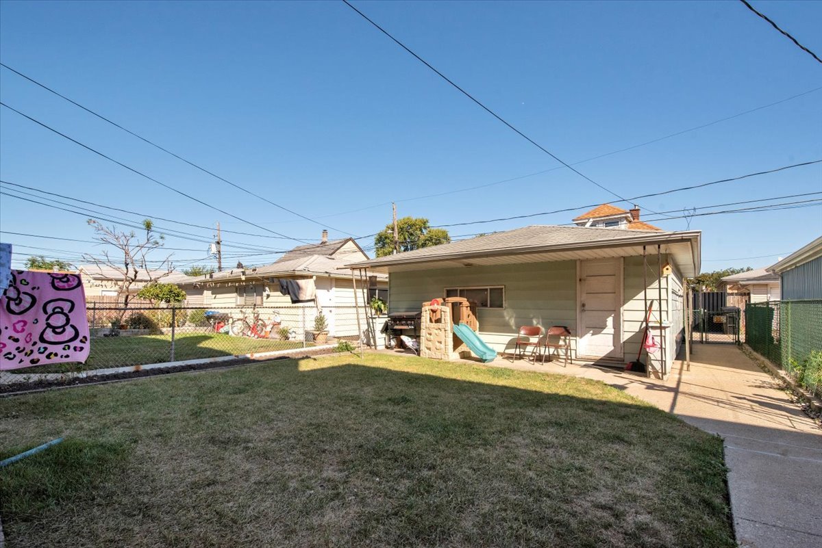 5243 S Kilbourn Avenue, Chicago, IL 60632