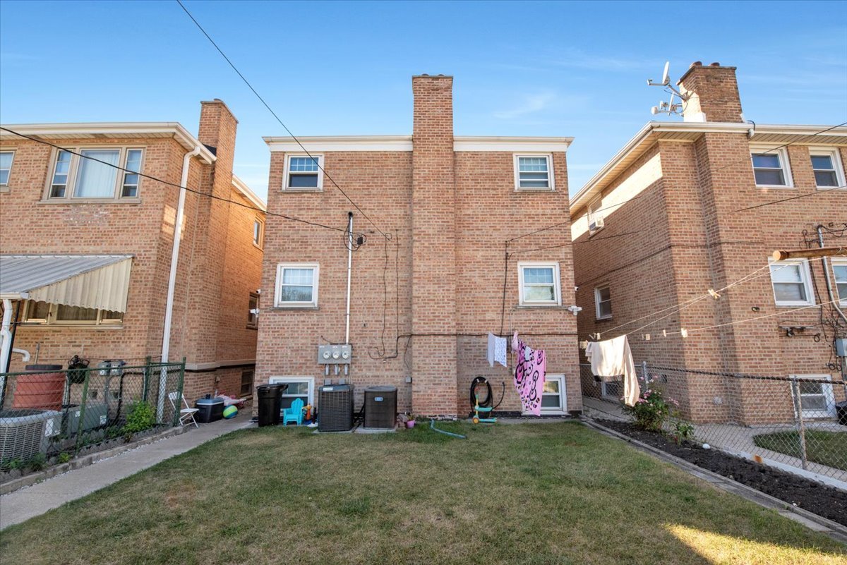5243 S Kilbourn Avenue, Chicago, IL 60632