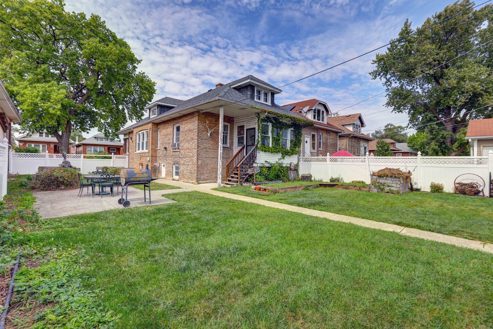 1505 S Highland Avenue, Berwyn, IL 60402