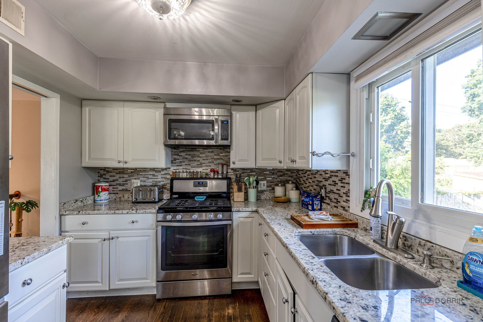 571 Nash Road, Crystal Lake, IL 60014