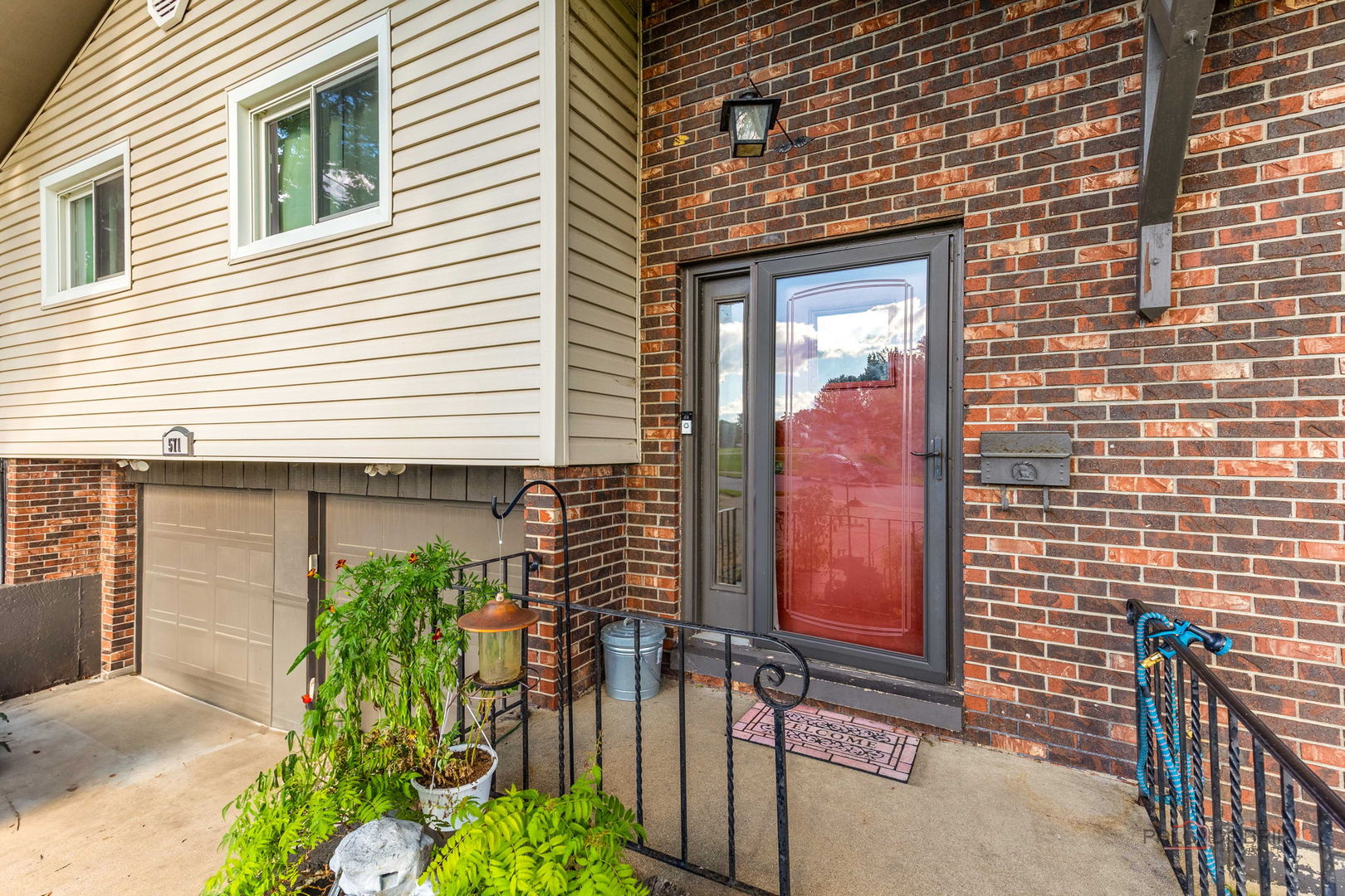 571 Nash Road, Crystal Lake, IL 60014