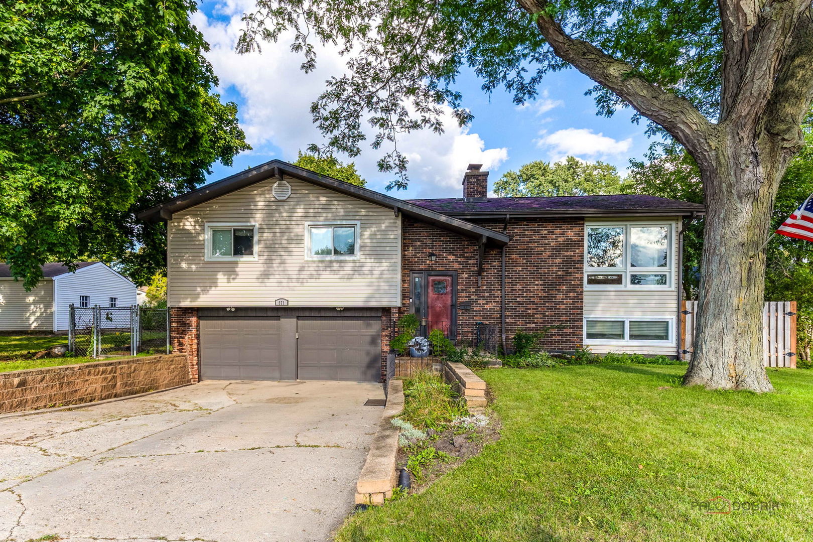 571 Nash Road, Crystal Lake, IL 60014