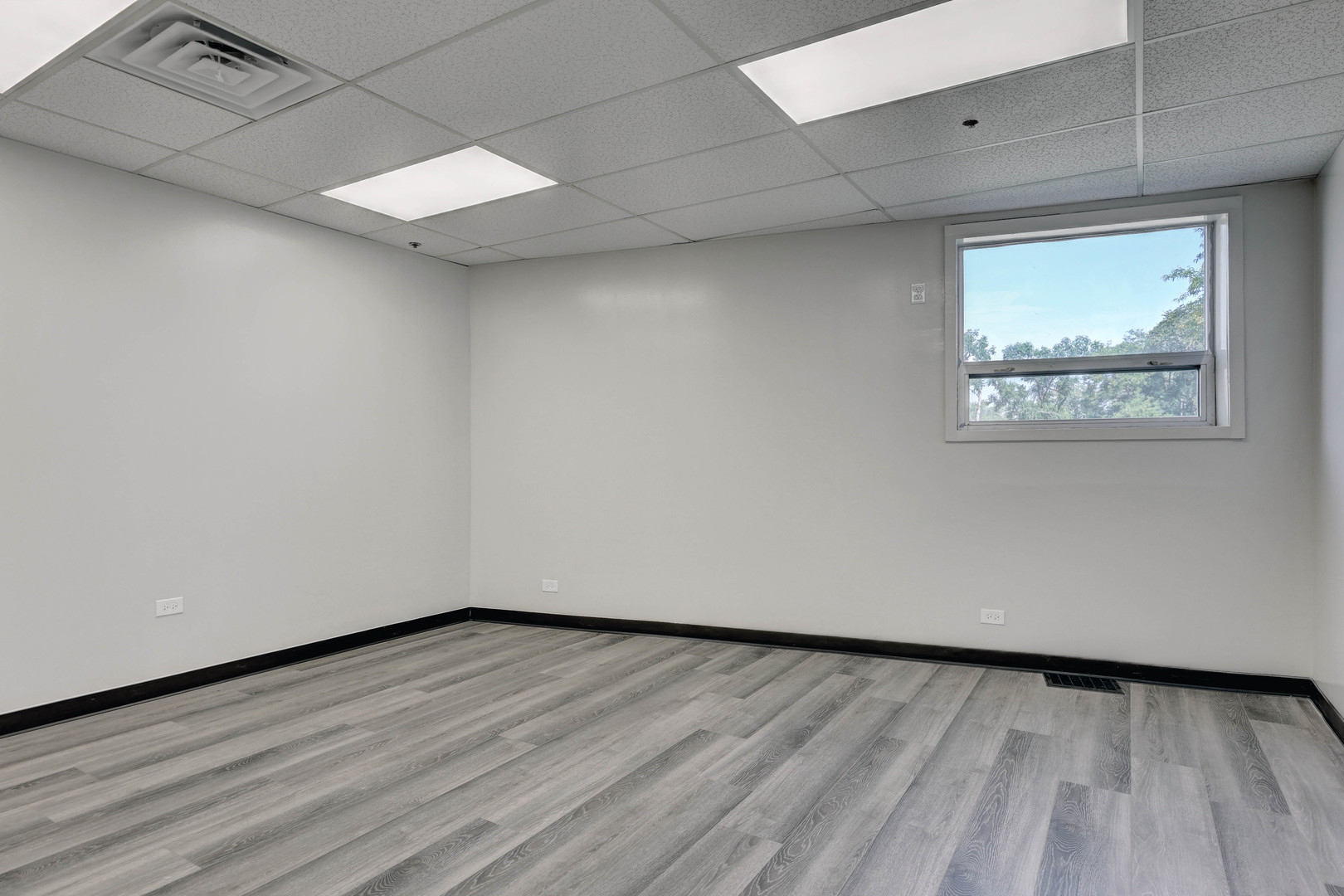 9625 W Roosevelt Road #114-A, Westchester, IL 60154