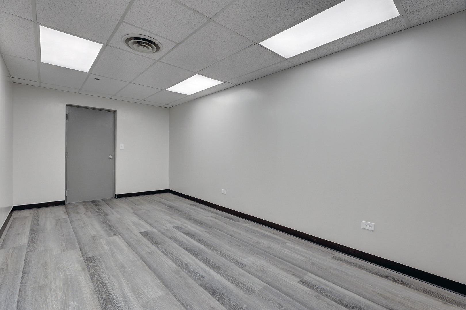 9625 W Roosevelt Road #114-A, Westchester, IL 60154