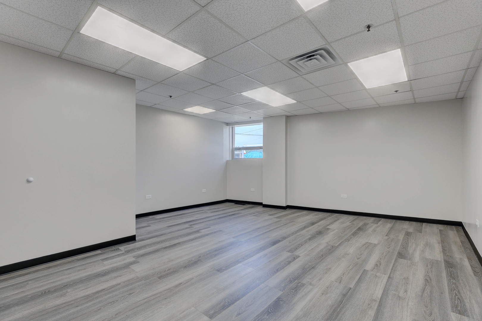 9625 W Roosevelt Road #114-A, Westchester, IL 60154