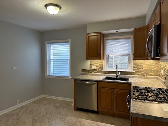 5626 N Central Avenue, Chicago, IL 60646