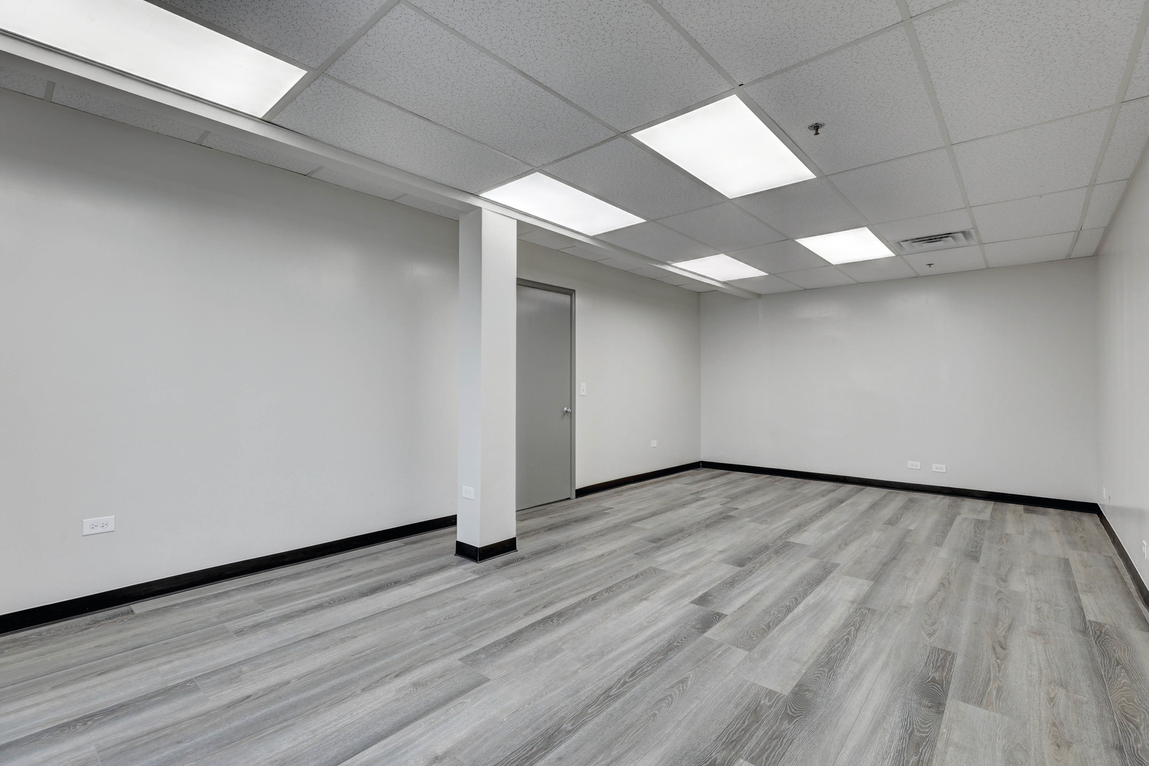 9625 W Roosevelt Road #110, Westchester, IL 60154