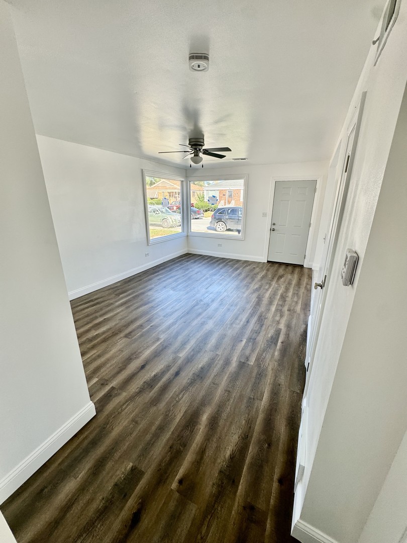 12816 S Racine Avenue, Calumet Park, IL 60827