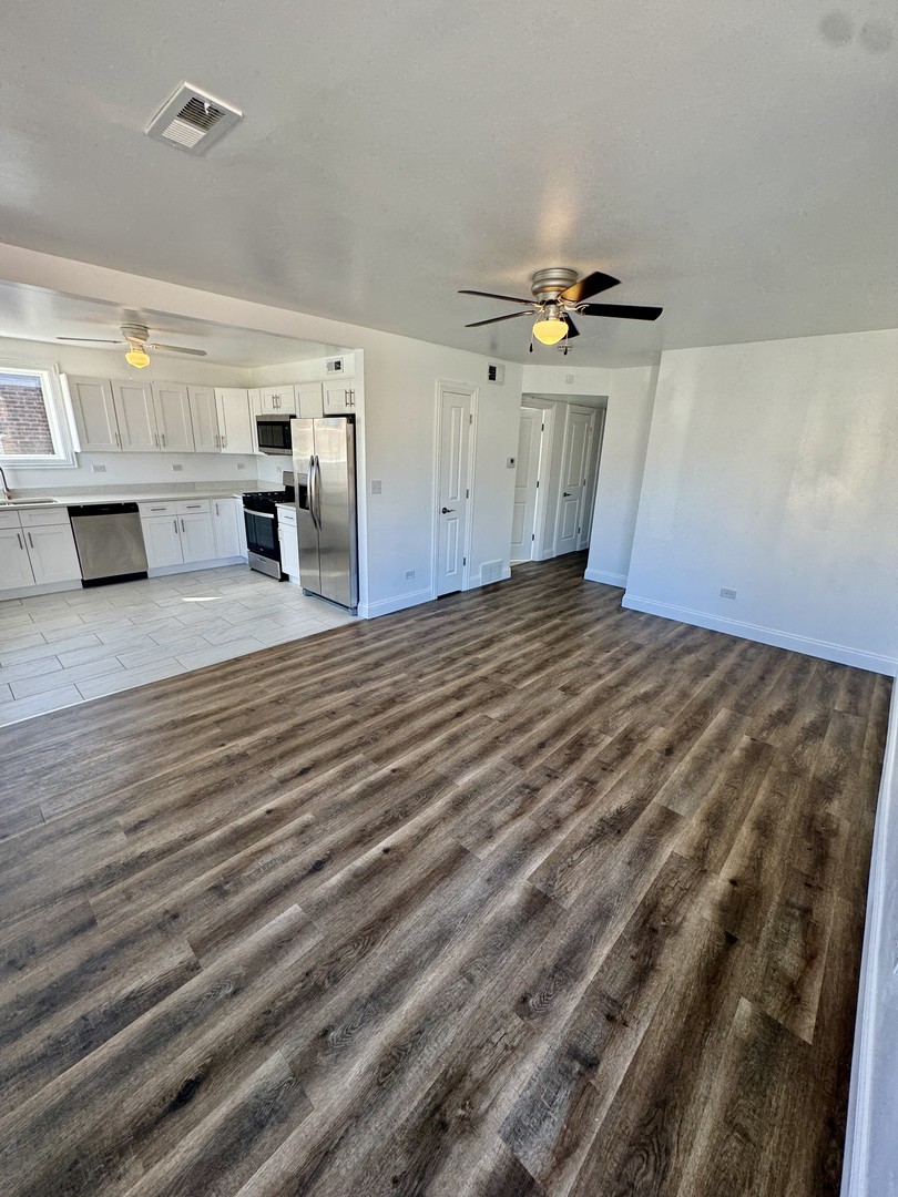 12816 S Racine Avenue, Calumet Park, IL 60827