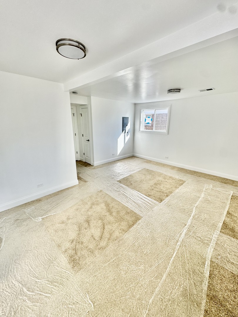 12816 S Racine Avenue, Calumet Park, IL 60827