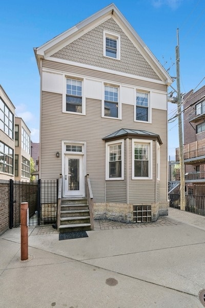 3219 N Halsted Street #C, Chicago, IL 60657