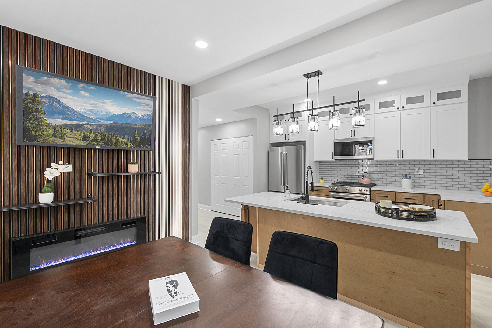 1809 W Armitage Avenue, Chicago, IL 60622