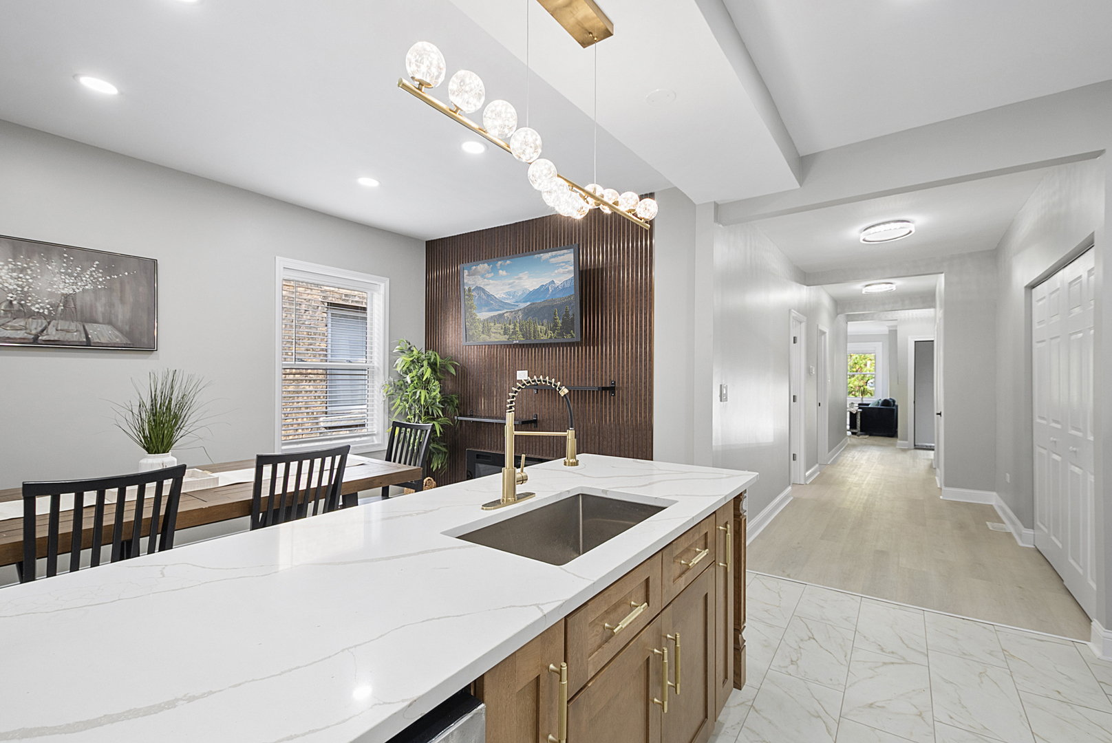 1809 W Armitage Avenue, Chicago, IL 60622