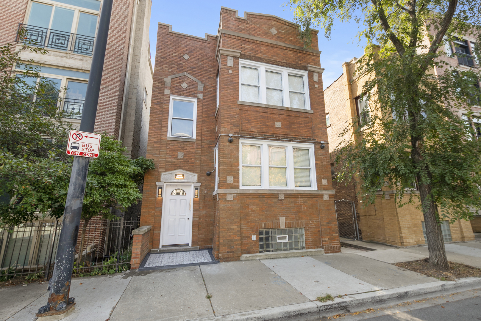 1809 W Armitage Avenue, Chicago, IL 60622