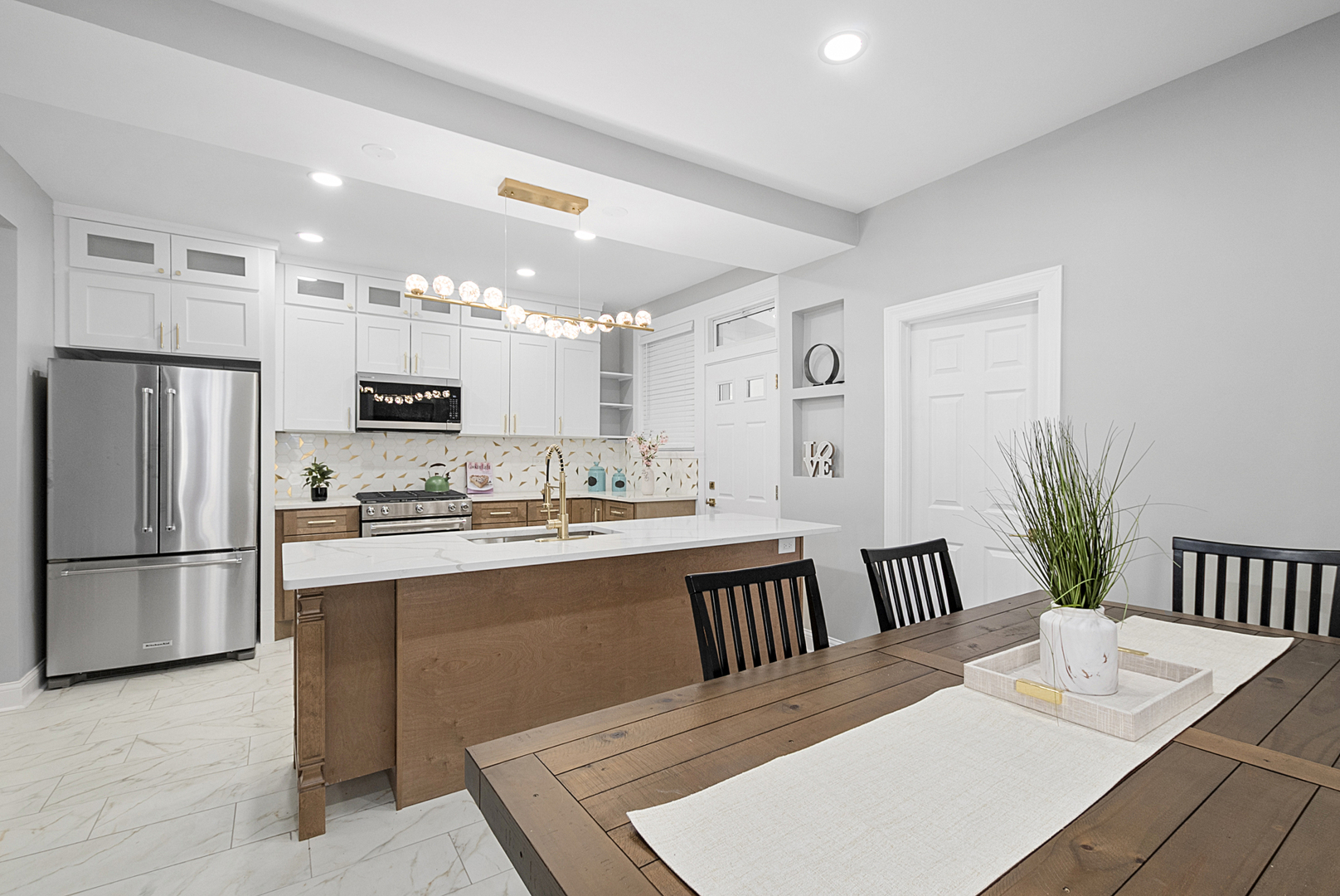 1809 W Armitage Avenue, Chicago, IL 60622