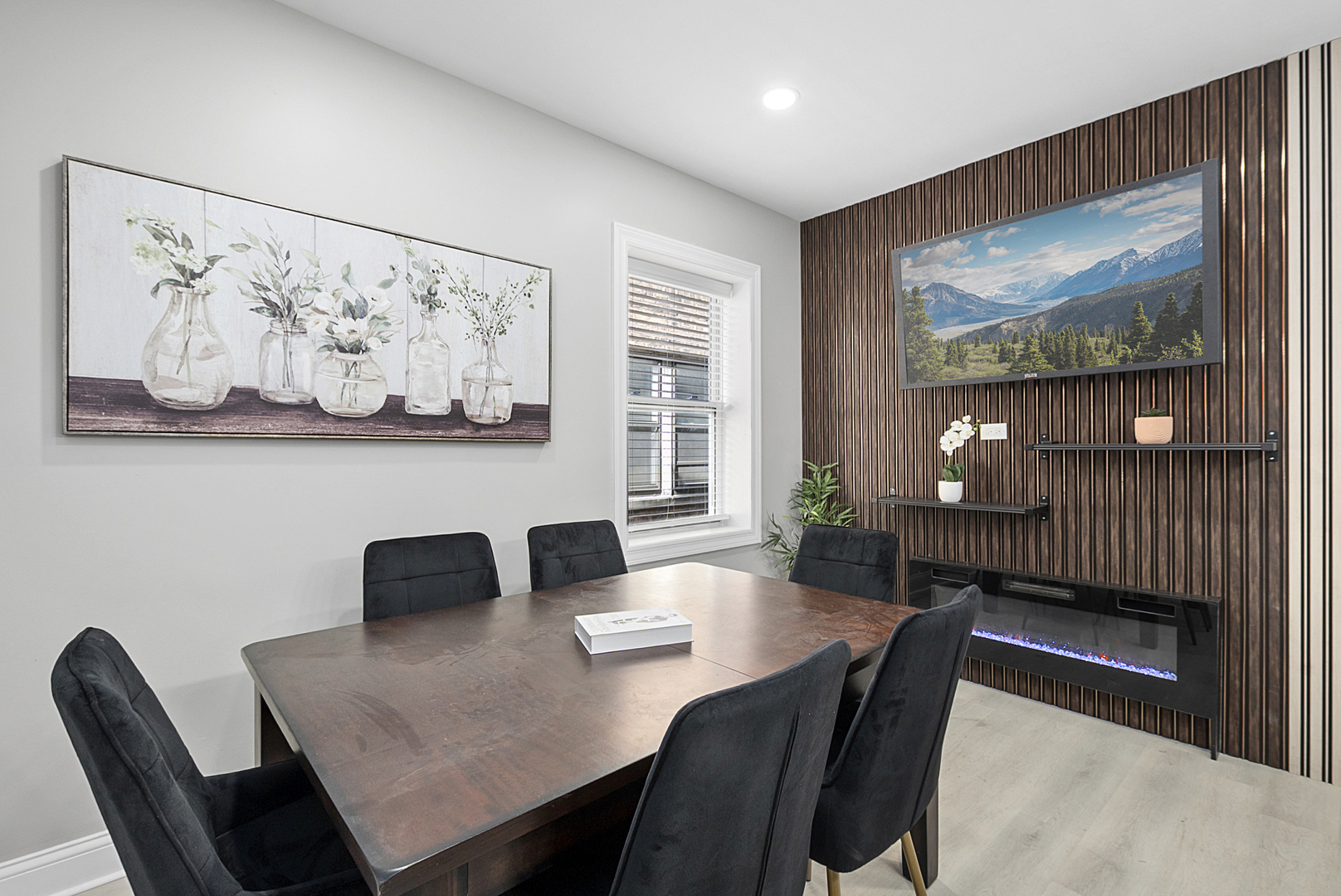 1809 W Armitage Avenue, Chicago, IL 60622