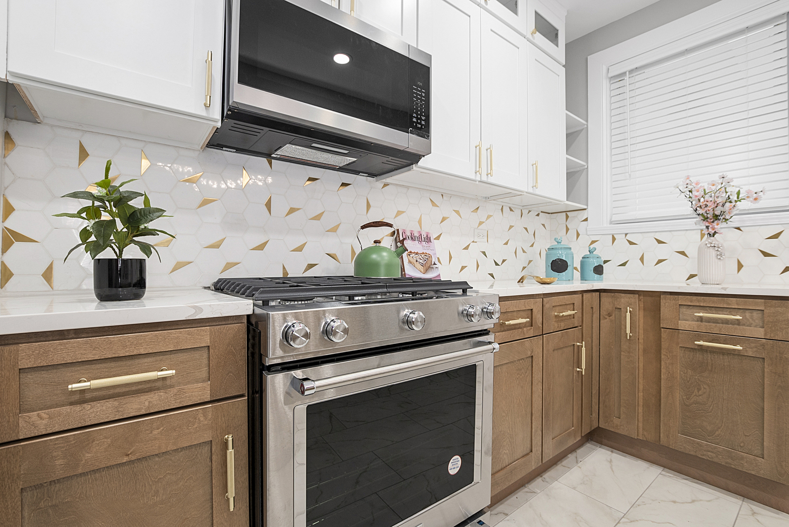 1809 W Armitage Avenue, Chicago, IL 60622