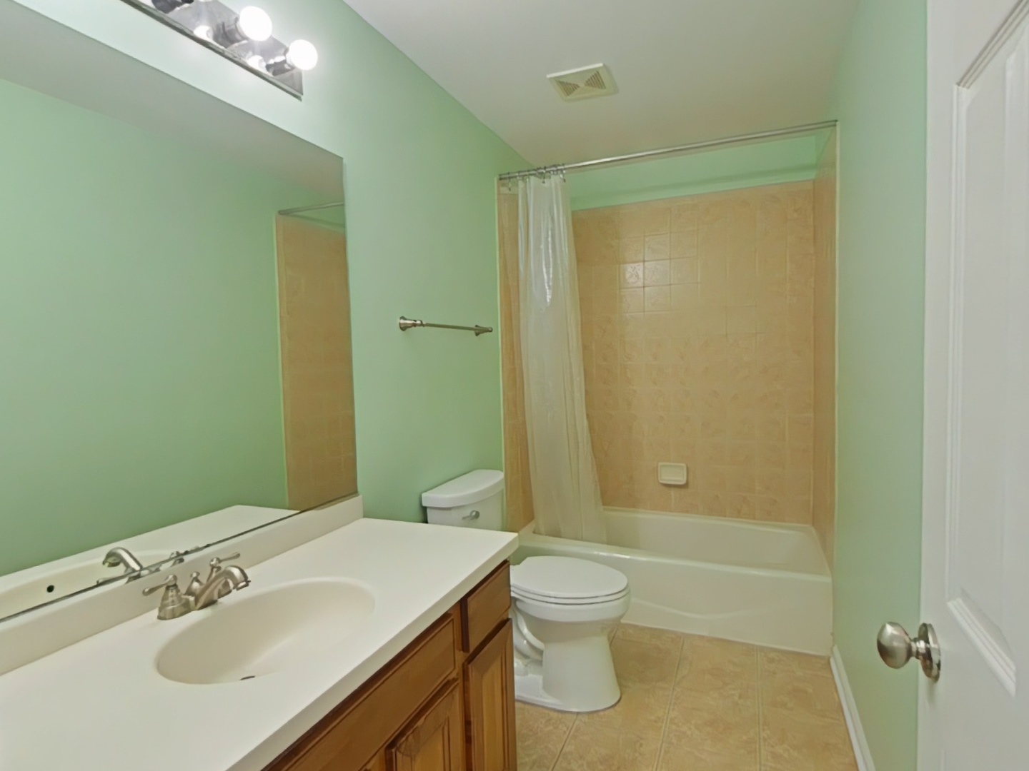 848 STATION Boulevard, Aurora, IL 60504