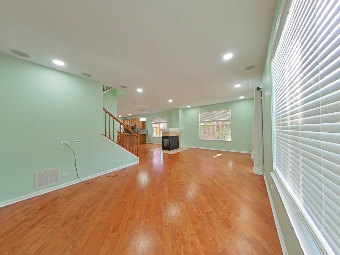 848 STATION Boulevard, Aurora, IL 60504