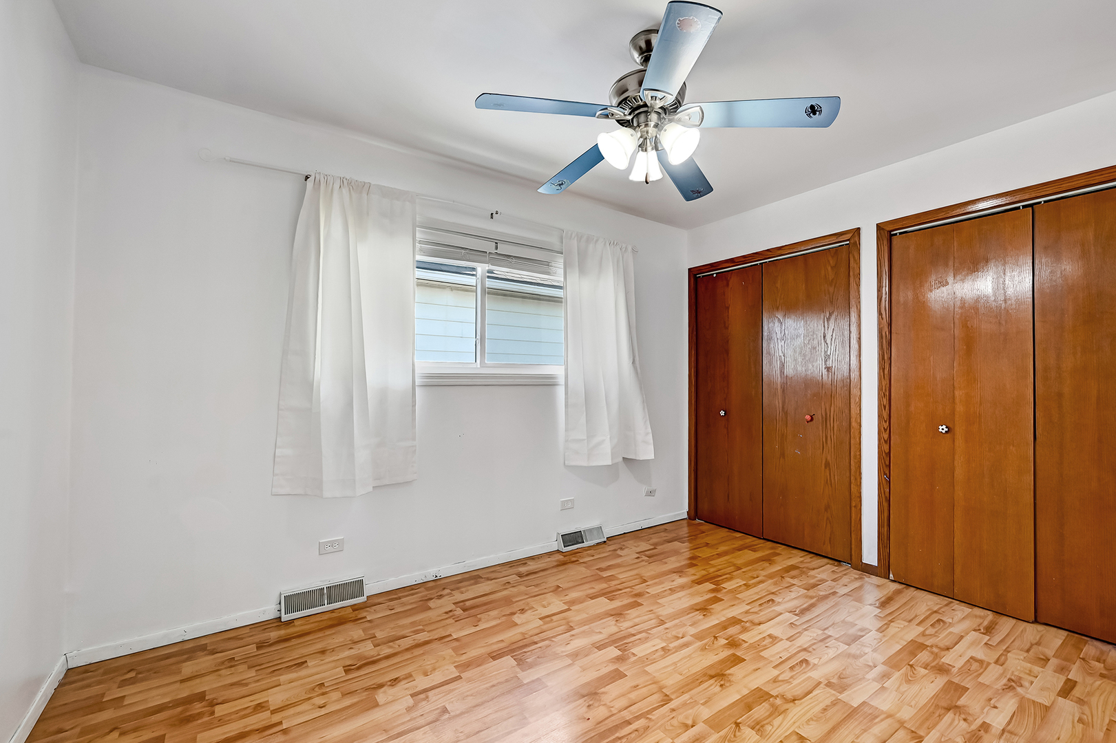 7702 W 66th Street, Bedford Park, IL 60501