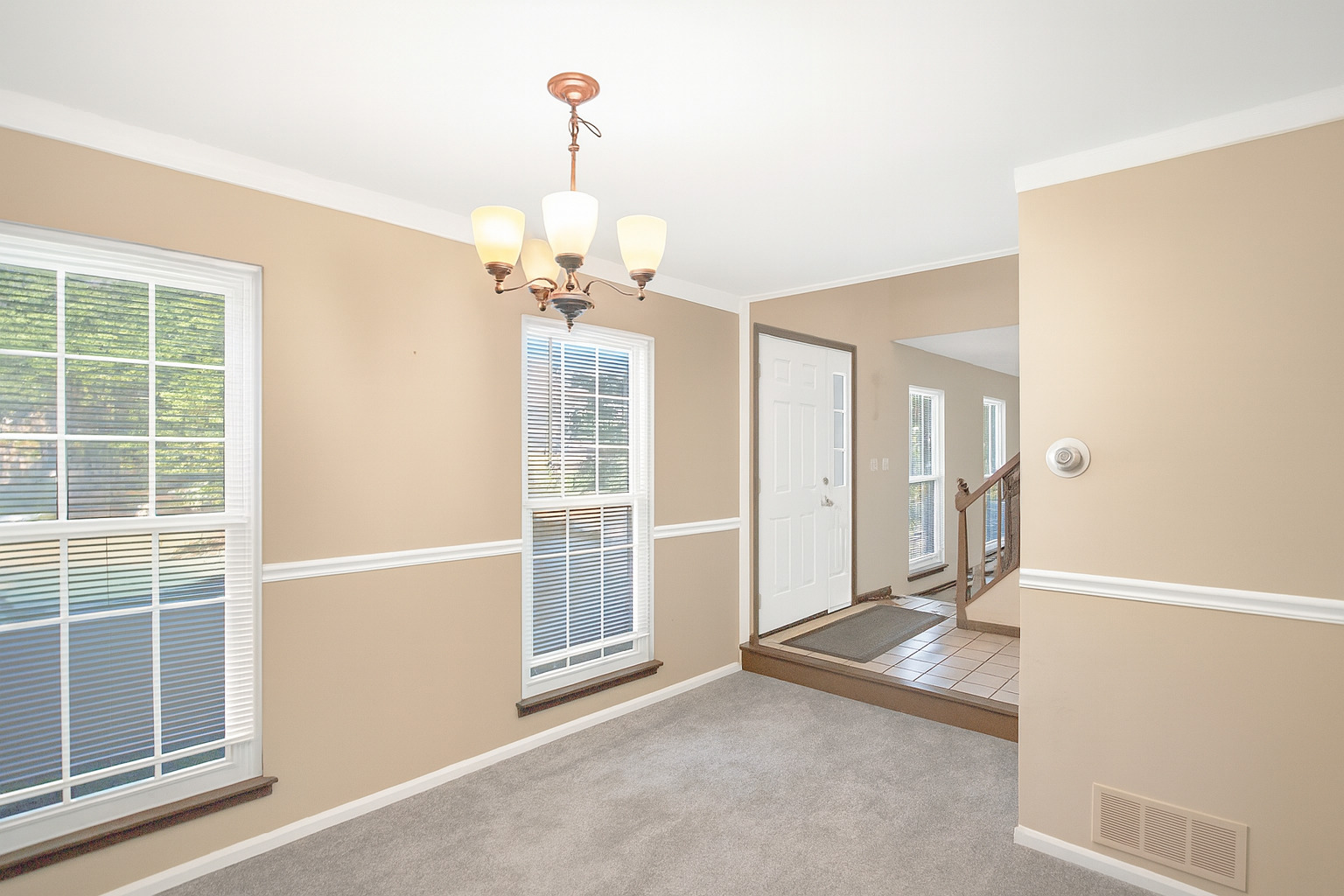 769 White Pine Circle, Lake In The Hills, IL 60156