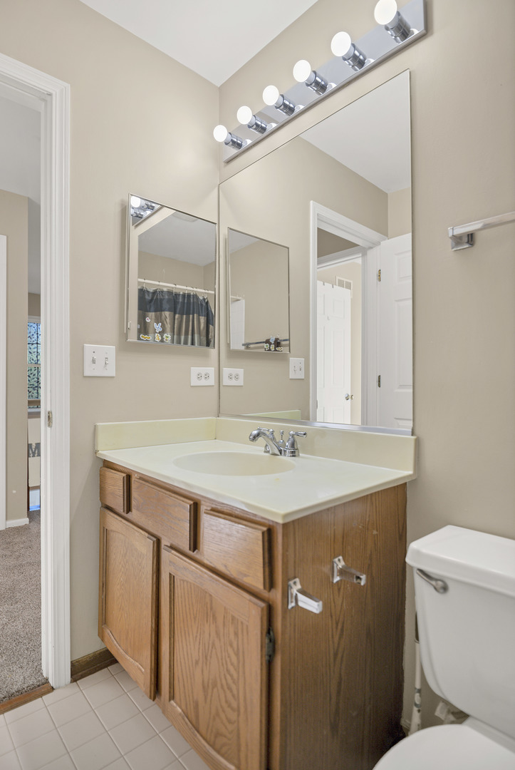 769 White Pine Circle, Lake In The Hills, IL 60156