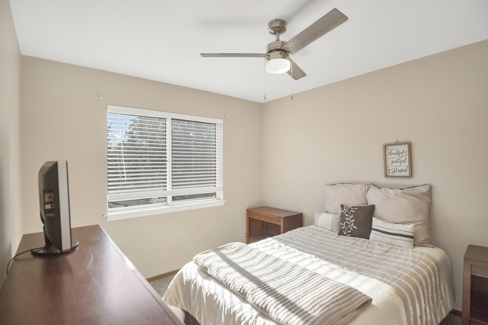 769 White Pine Circle, Lake In The Hills, IL 60156