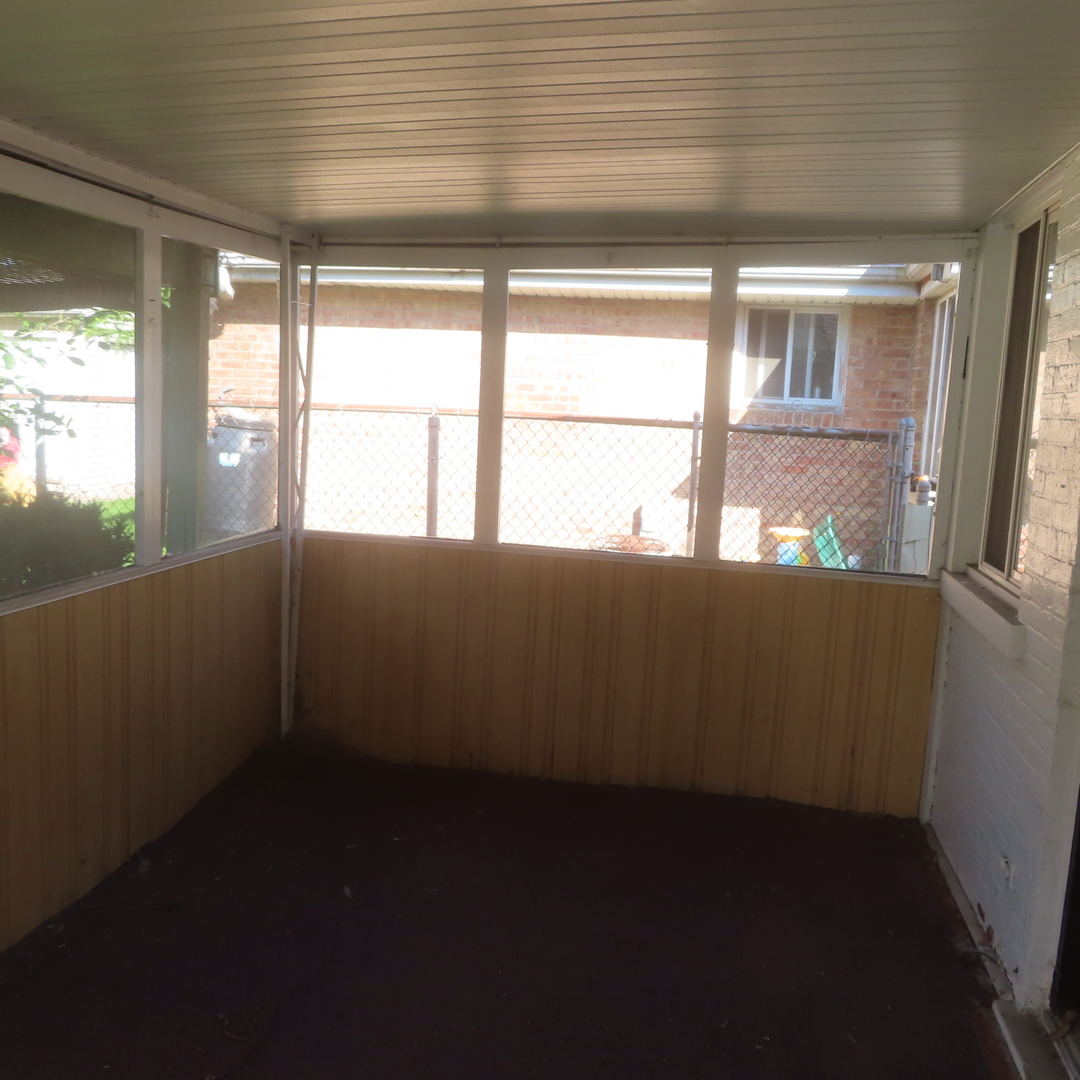 11438 S Maplewood Avenue, Chicago, IL 60655