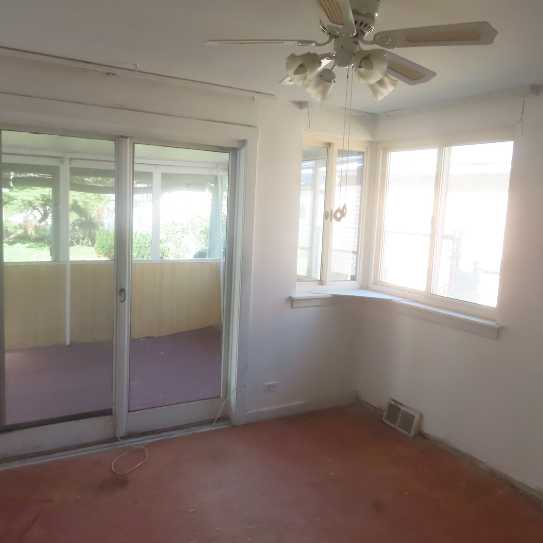 11438 S Maplewood Avenue, Chicago, IL 60655