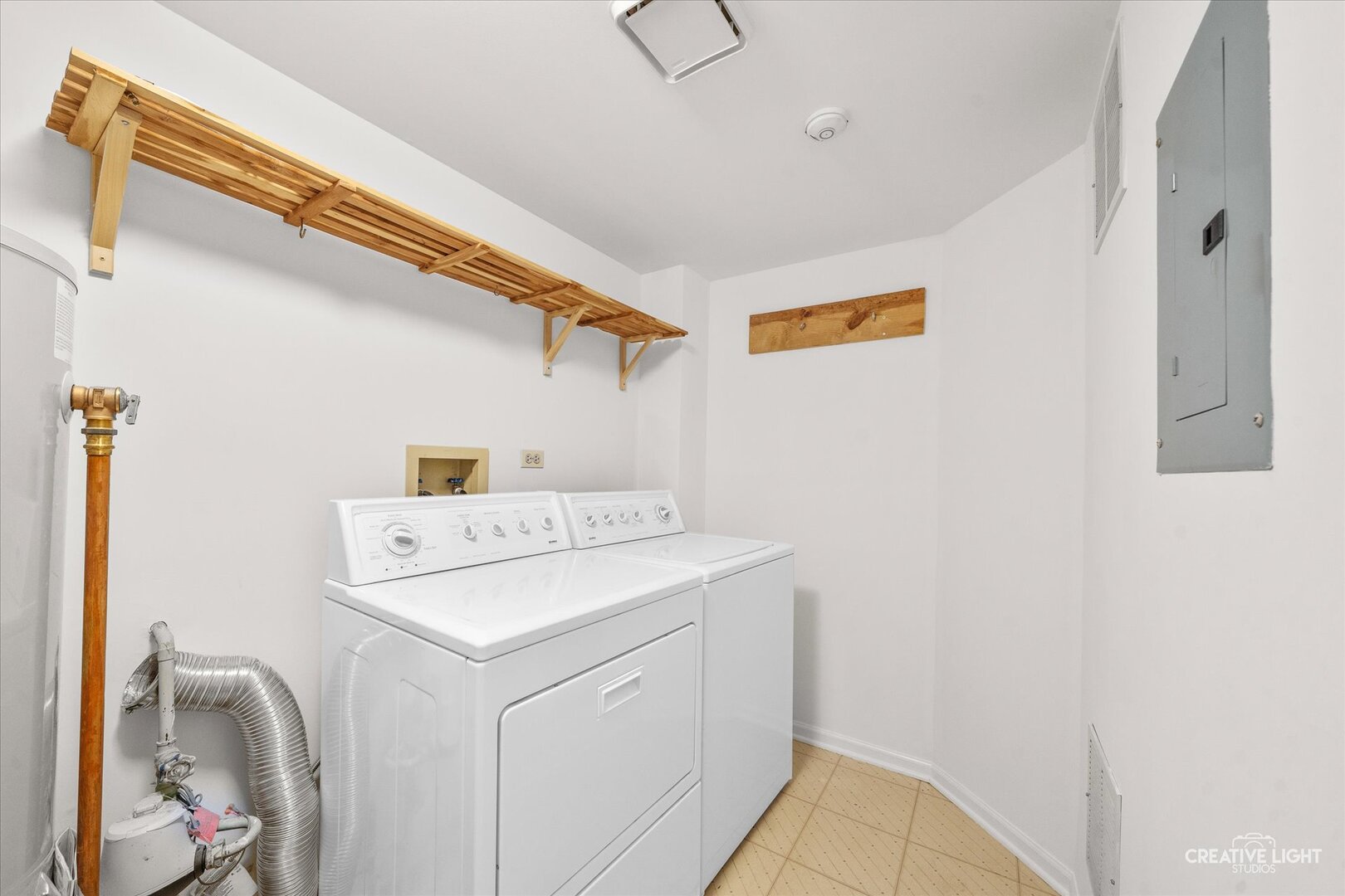 868 Quin Court #201, Naperville, IL 60563