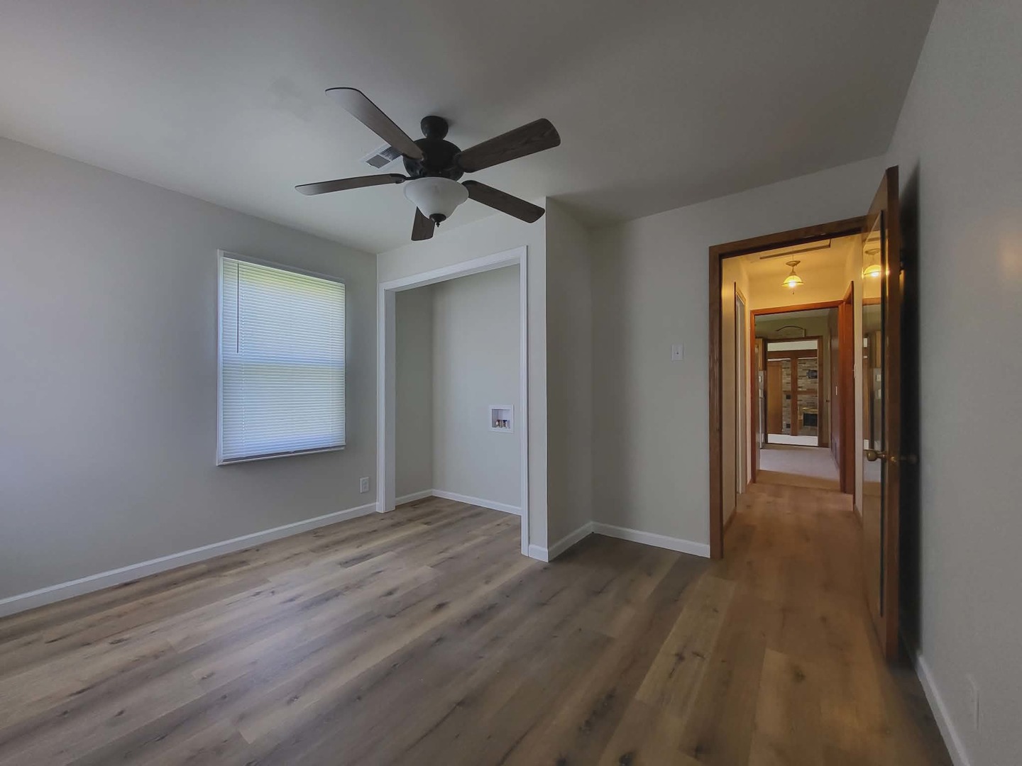 405 S Grove Street, Colfax, IL 61728