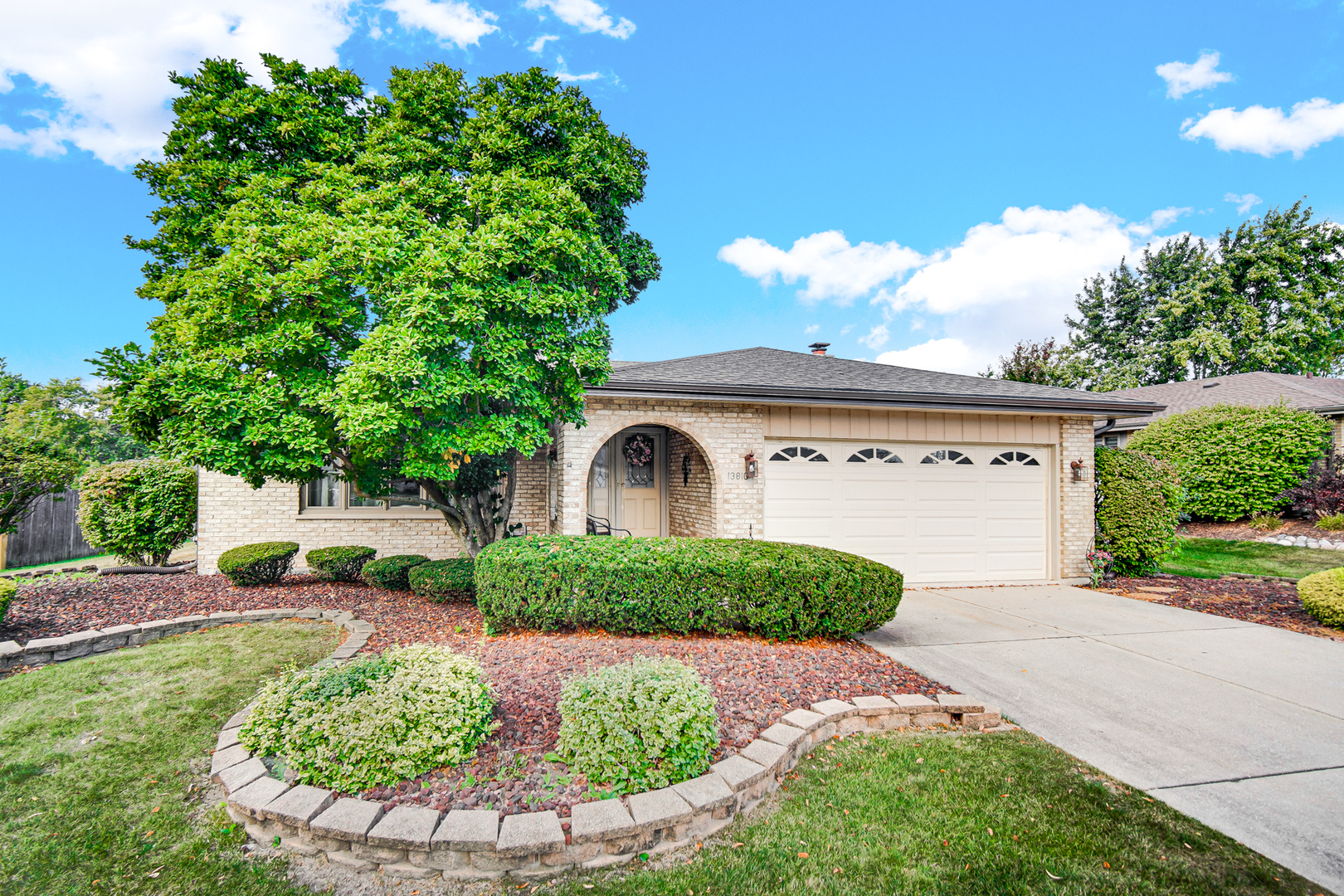 13810 Logan Drive, Orland Park, IL 60467