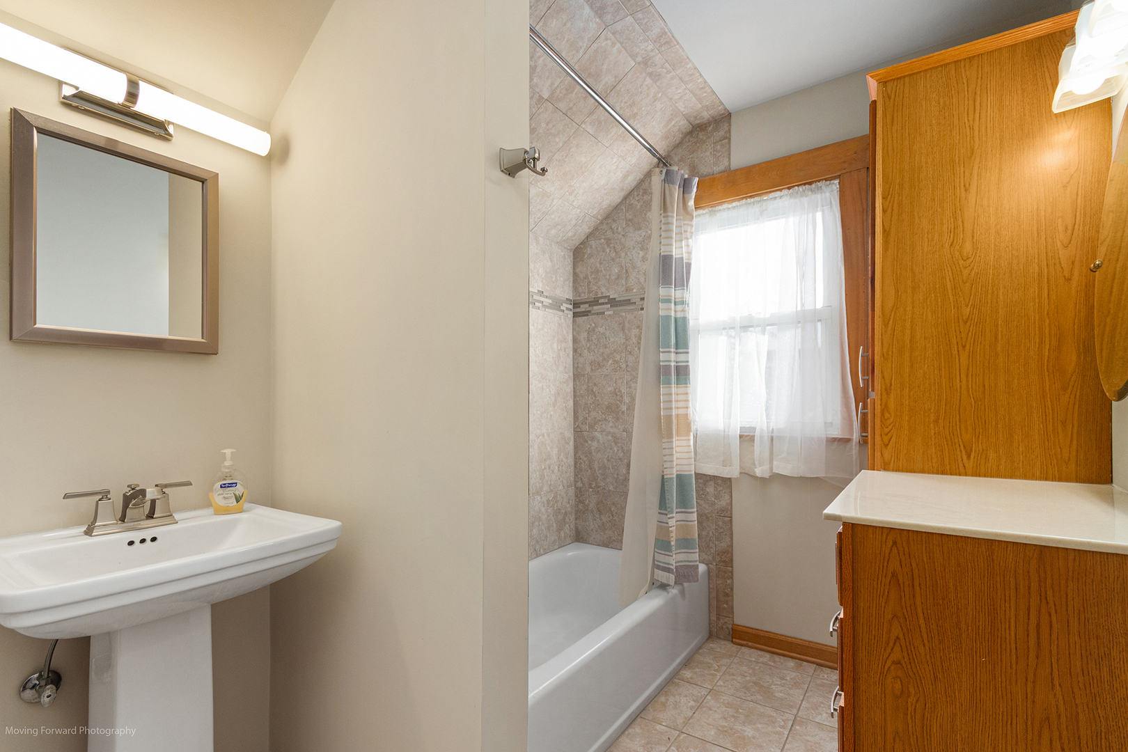 3107 S Wenonah Avenue, Berwyn, IL 60402