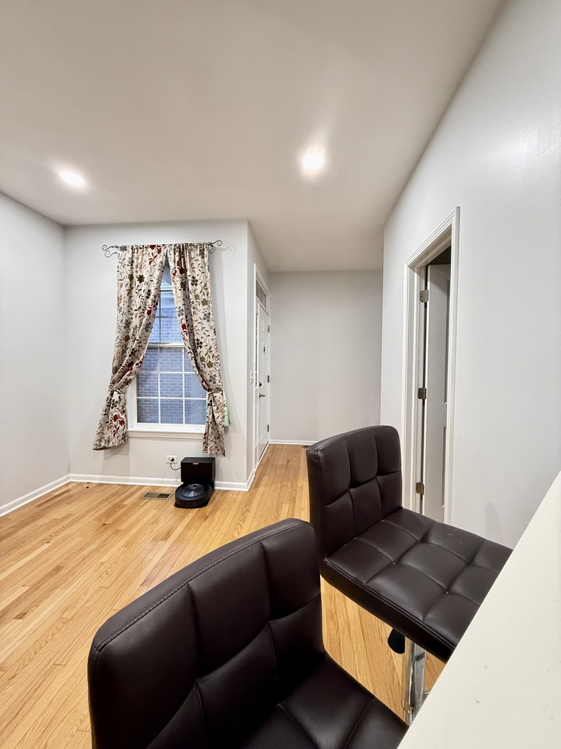 2864 Church Road #2864, Aurora, IL 60502