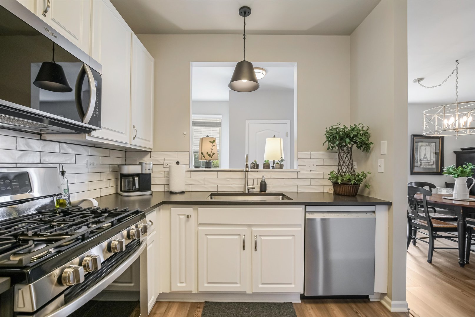 2562 GOLF RIDGE Circle #2562, Naperville, IL 60563