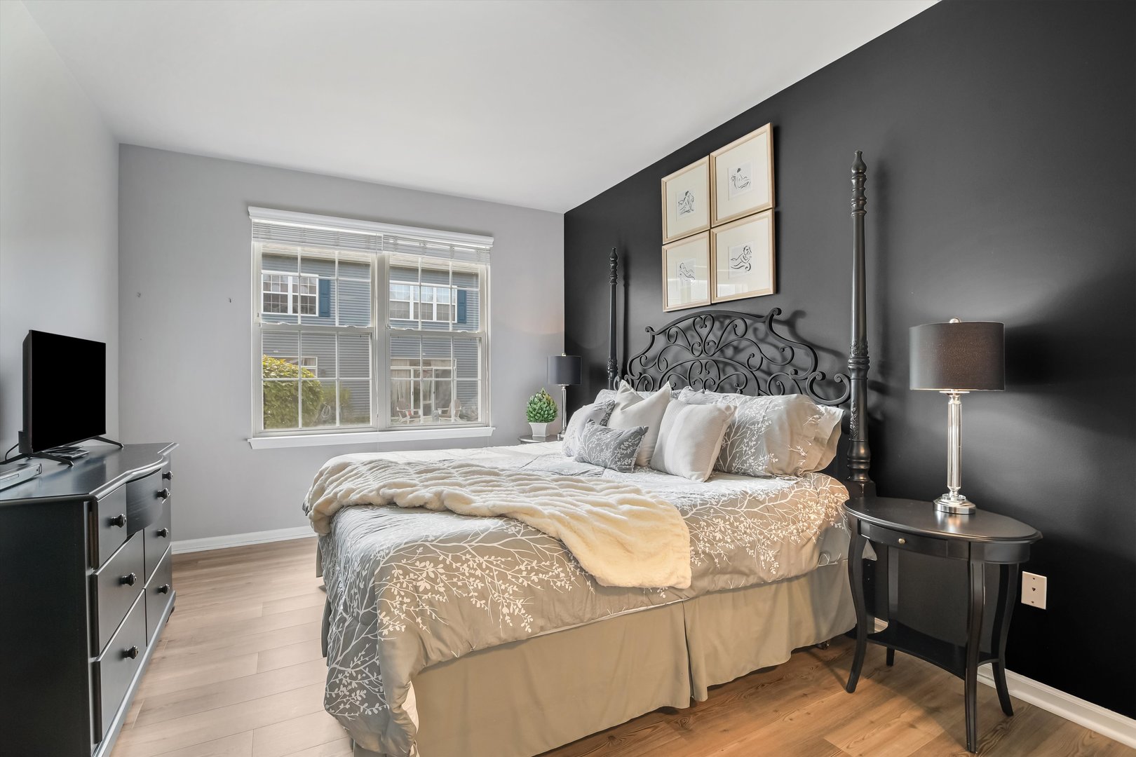 2562 GOLF RIDGE Circle #2562, Naperville, IL 60563