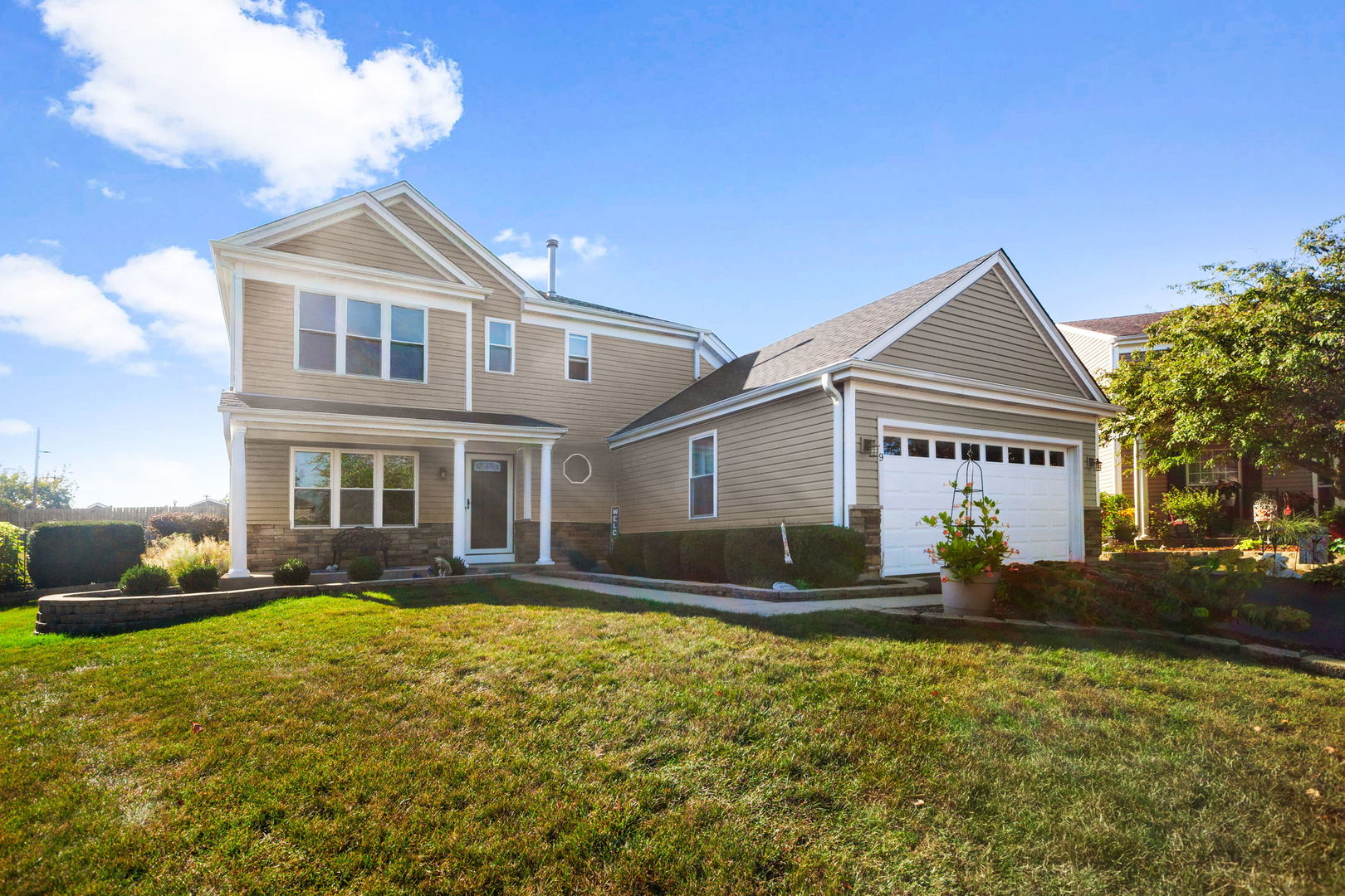 9 Arthur Court, Streamwood, IL 60107