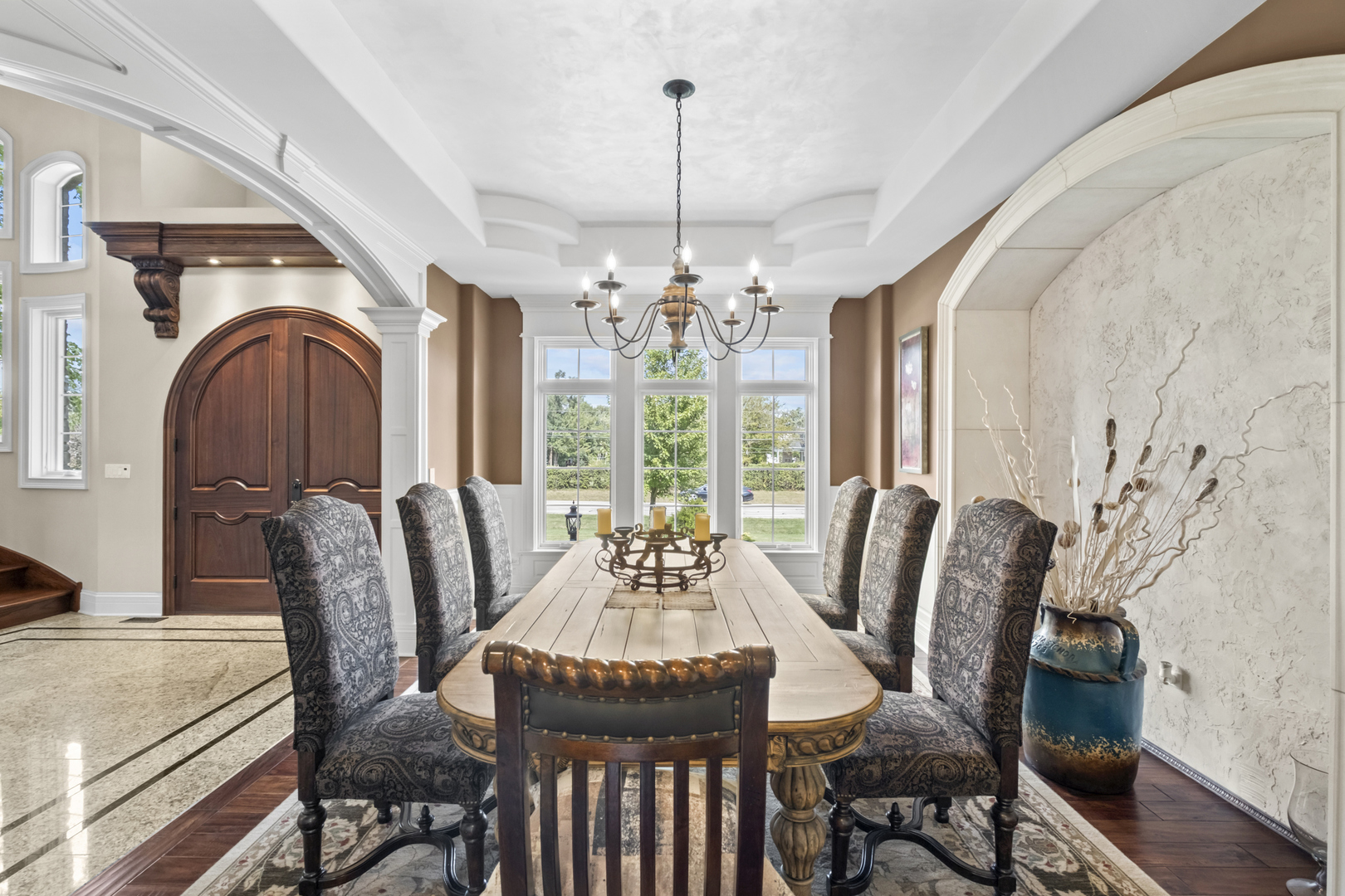 17W033 87th Street, Willowbrook, IL 60527