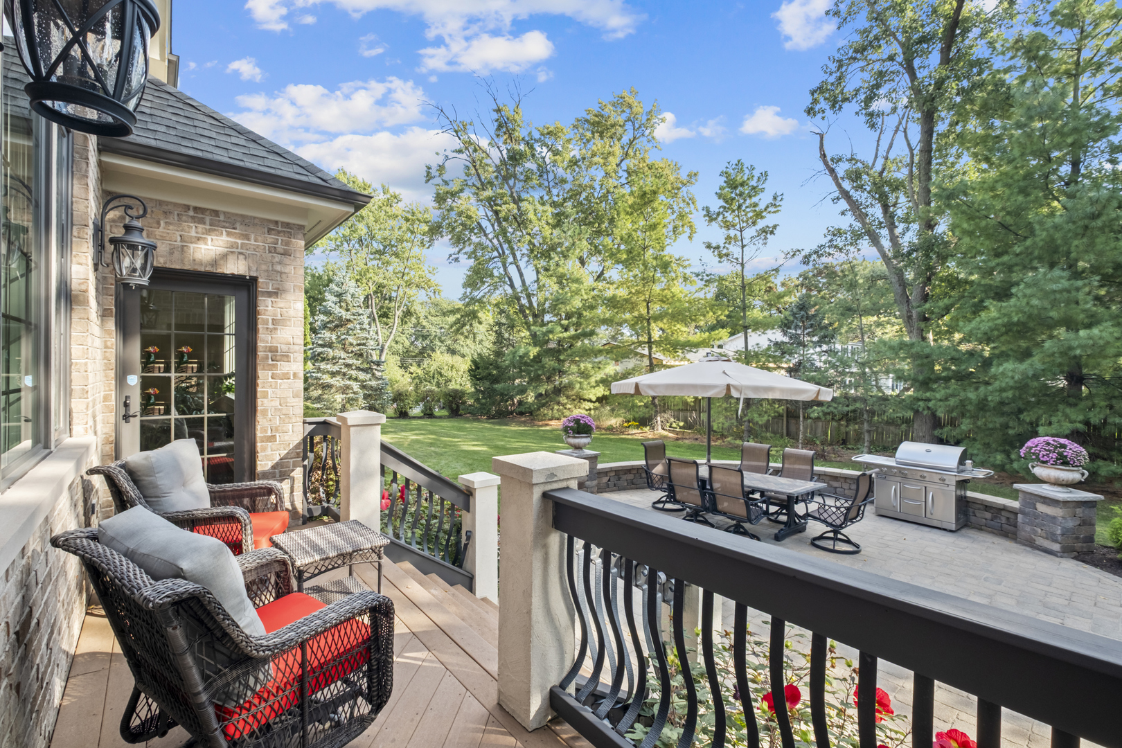 17W033 87th Street, Willowbrook, IL 60527