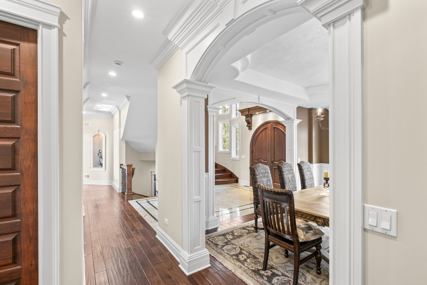 17W033 87th Street, Willowbrook, IL 60527