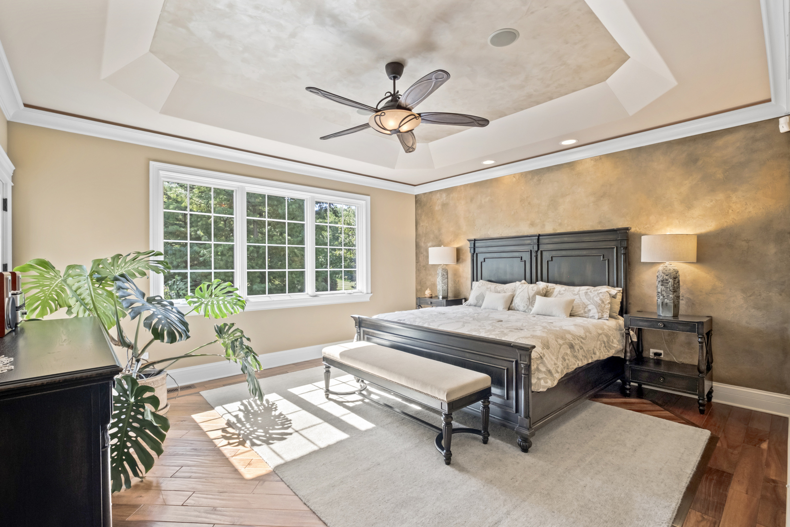 17W033 87th Street, Willowbrook, IL 60527