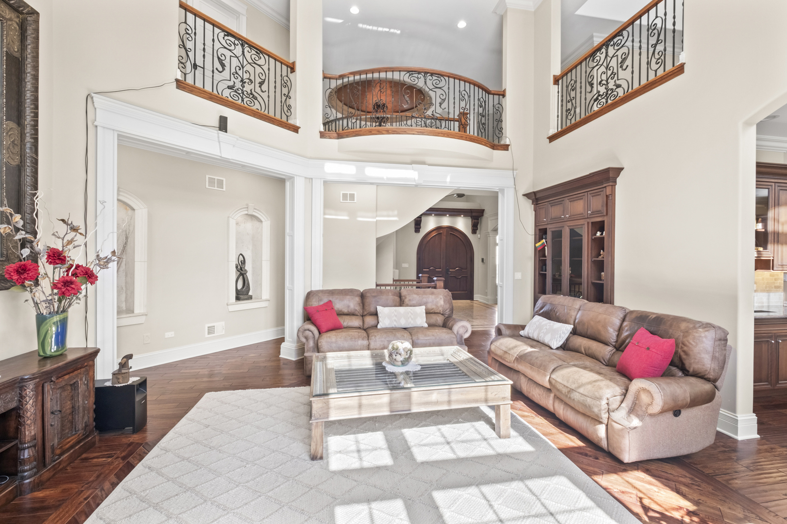 17W033 87th Street, Willowbrook, IL 60527