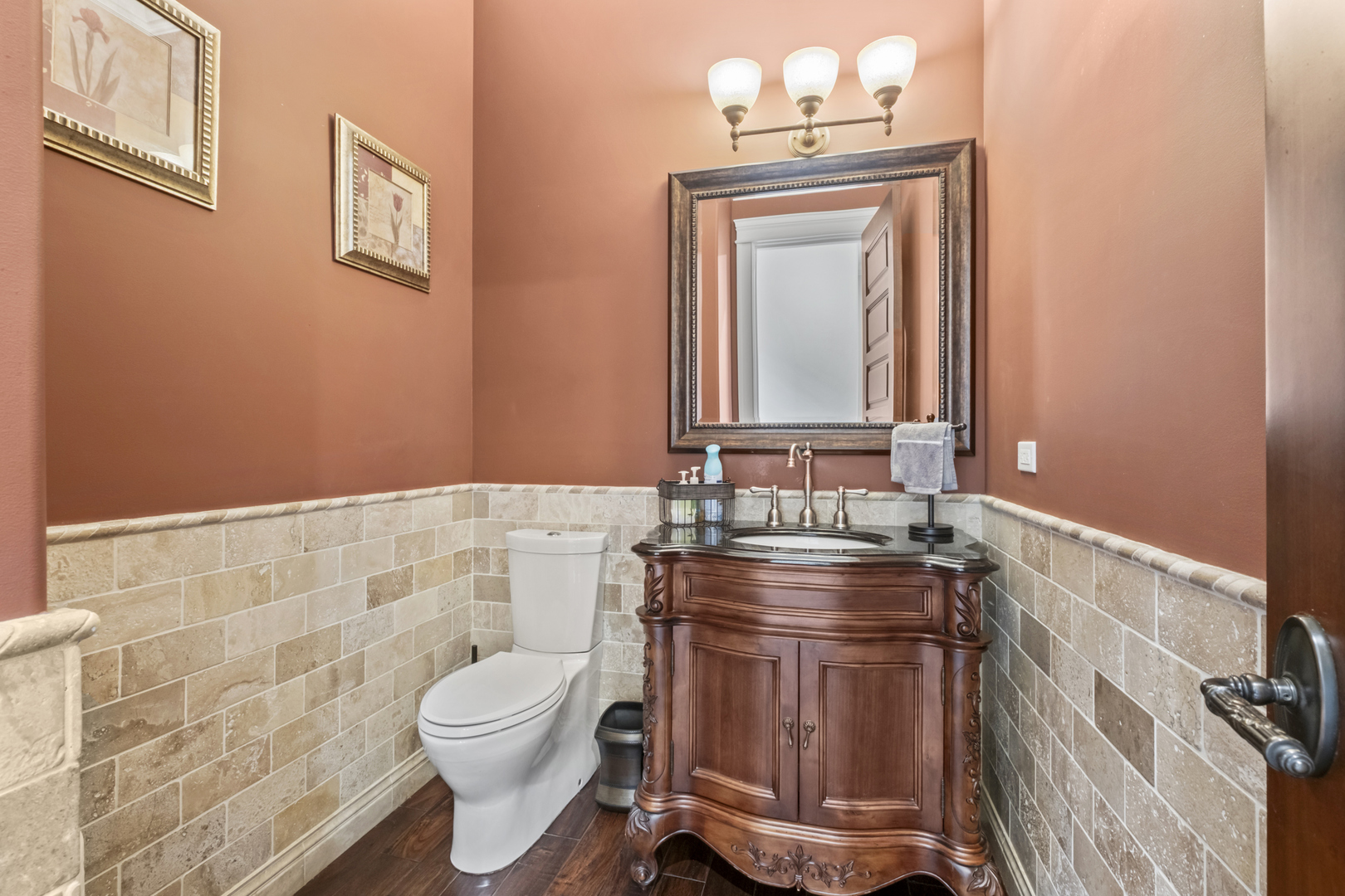 17W033 87th Street, Willowbrook, IL 60527