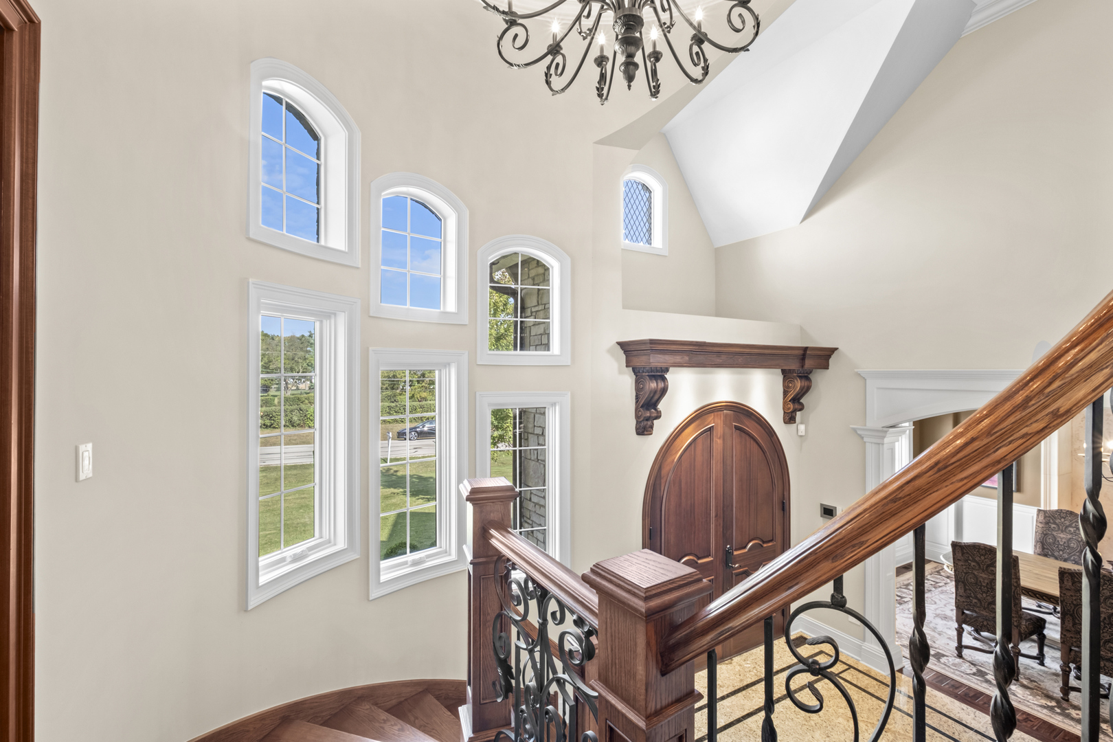 17W033 87th Street, Willowbrook, IL 60527